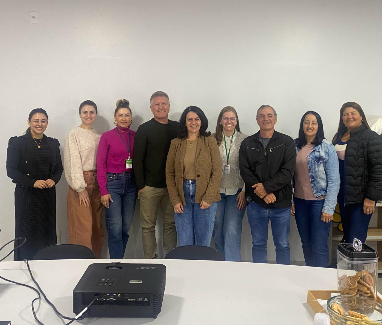 Read more about the article Rede Municipal discute protocolo e reforço no atendimento para combater infrequência escolar em São Lourenço do Oeste