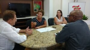 Read more about the article Presidente da FECAM apresenta demandas de assistência social ao secretário estadual