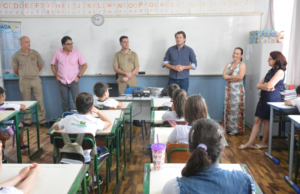 Read more about the article Secretaria de Educação e Polícia Militar iniciam 2ª turma do Proerd