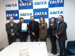 Read more about the article Prefeitura e Caixa assinam contrato de R$ 5 milhões para pavimentação asfáltica em São Lourenço do Oeste
