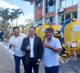 Read more about the article São Lourenço do Oeste recebe equipamentos agrícolas do Governo do Estado