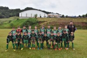 Read more about the article Mais de 600 atletas participaram da Copa São Lourenço de Futebol de Base
