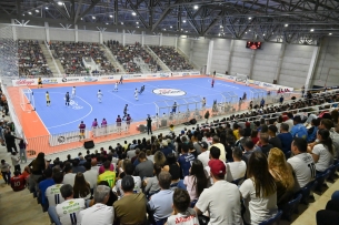 Read more about the article Evento teste no ginásio municipal do bairro Cruzeiro teve jogo da Liga Nacional de Futsal