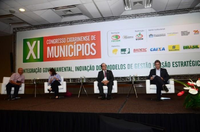 You are currently viewing XI CONGRESSO – Prefeitos discutem demandas com bancada federal catarinense