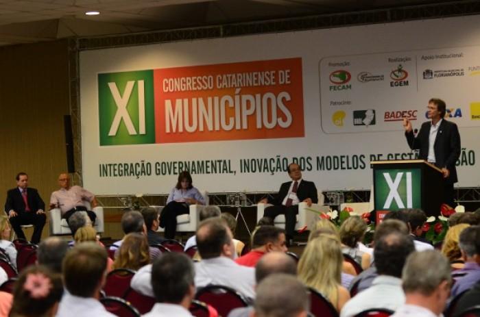 You are currently viewing XI CONGRESSO – Prefeitos reivindicam ação parlamentar em demandas municipais