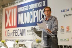 Read more about the article Balanço do Pacto por Santa Catarina é debatido no Congresso de Municípios