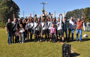 Read more about the article Campeonatos Municipais de Futebol Suíço conhecem seus campeões