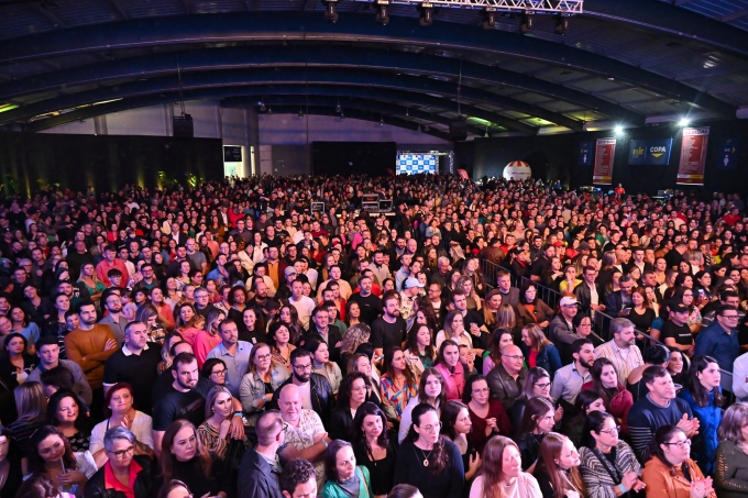 You are currently viewing Flic 50 anos: Arena de Eventos ficou lotada nas quatro noites de festival