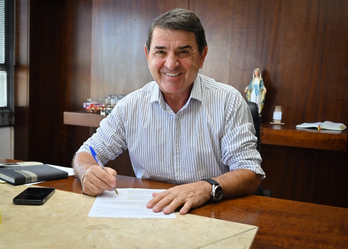 You are currently viewing Prefeitura autoriza mais R$ 3,6 milhões para obras do Programa Asfalto Novo