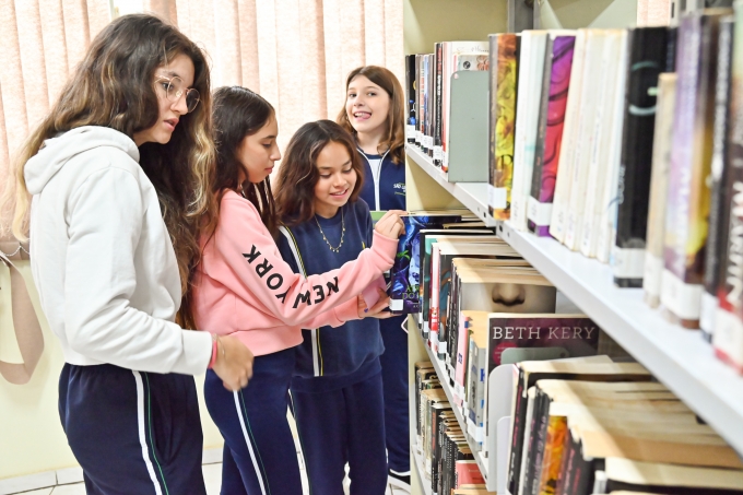 Read more about the article Biblioteca Pública Municipal inicia novo projeto para incentivar a leitura em jovens do 6º e 7º Anos